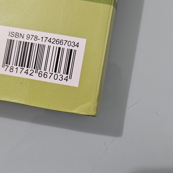 Essential Vegetarian Cookbook - Picture 15 of 16